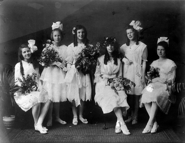 May Queen party, 1917, Kamloops.